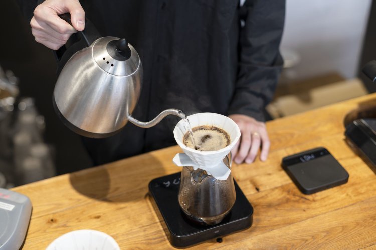 豆の量14.5gに対して230mlの湯を注ぎ、200mlを抽出。