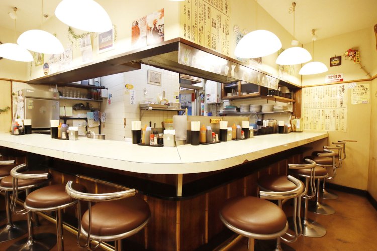 東京交通会館の古株のひとつ。