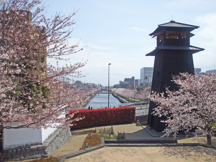 02_新川西水門広場 (1)