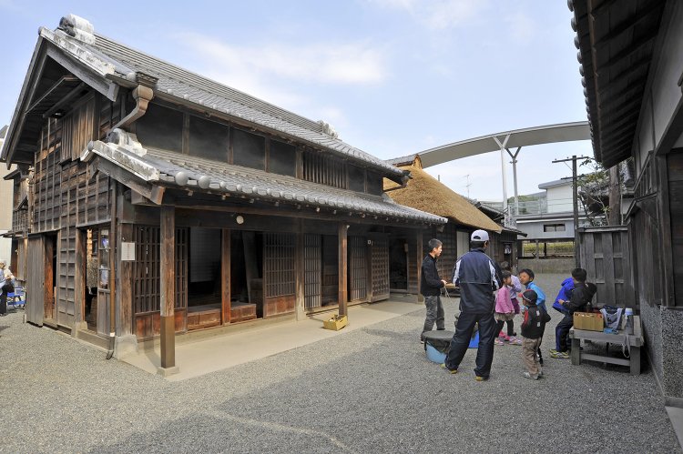 浦安市郷土博物館（うらやすしきょうどはくぶつかん）