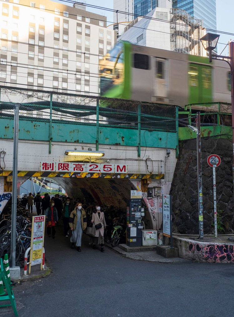 2_中渋谷ガード2021