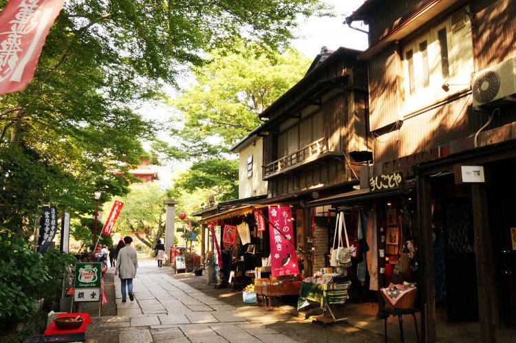 02_中山法華経寺参道