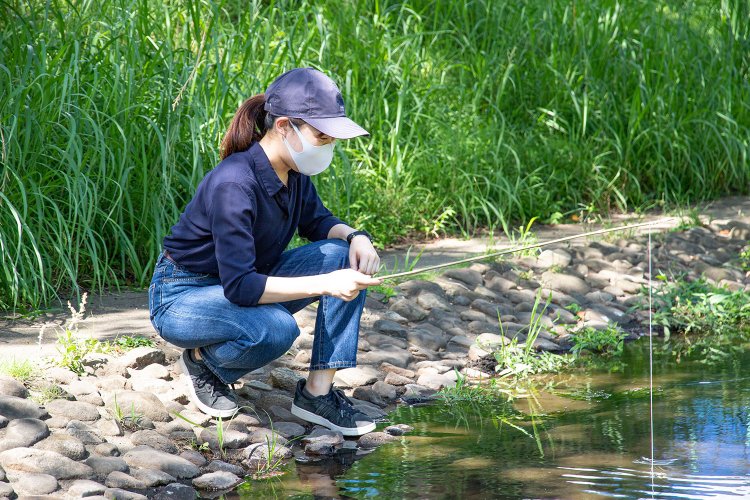 釣り師と化したN女史。