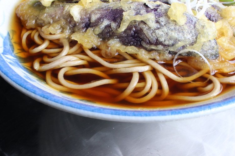 立ちのぼるカツオのいい香り。