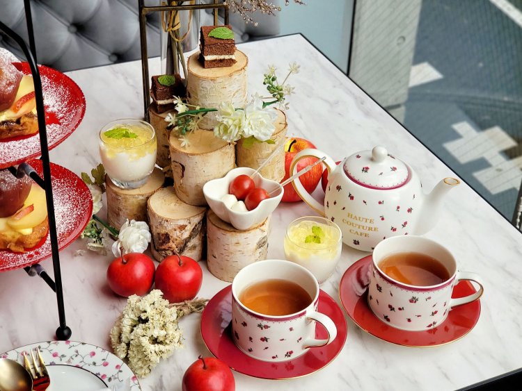 HAUTE COUTURE・CAFE