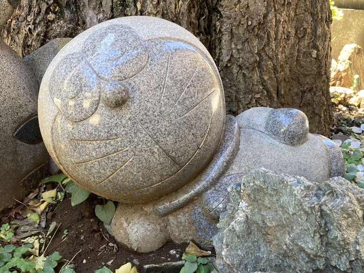 居木神社の寝そべりドラ。これも公式だろうか