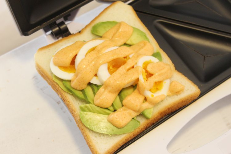 どんどんのせて、サンドするだけ！