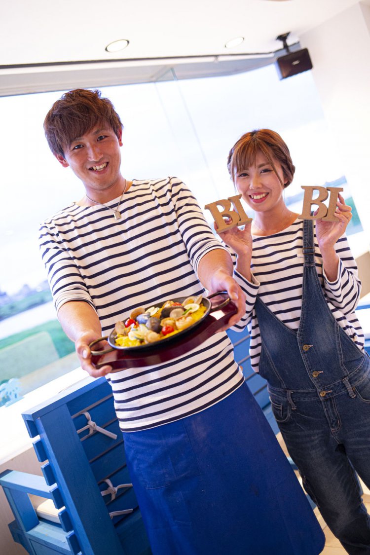 内装はマリンを意識。