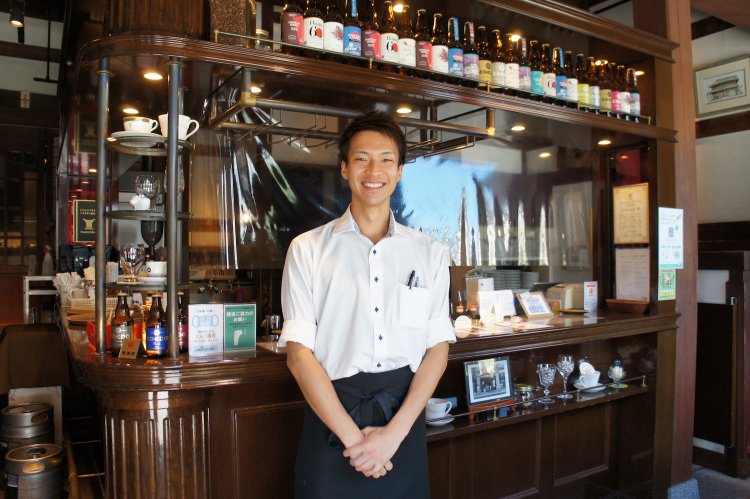 生まれも育ちも川越という、スタッフ石井陽登さん。スタッフはこの街のことが好きな人ばかり。