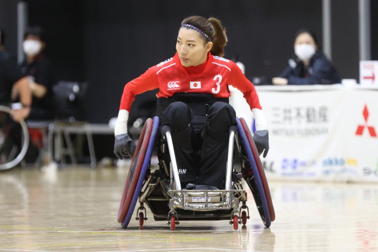 代表紅一点の倉橋香衣選手。激しくても男女混合競技である。