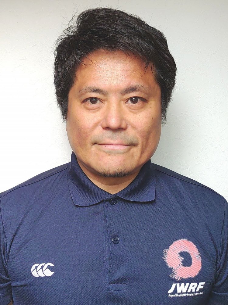 日本車いすラグビー連盟広報担当の佐藤裕氏。「練習は体が不自由な選手が多いので開始準備に2時間、練習後の床掃除に1時間半かかり、スタッフの頑張りも大変なものです」。
