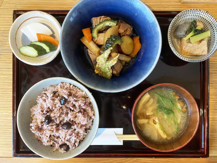 定食 美松（ていしょく みまつ）