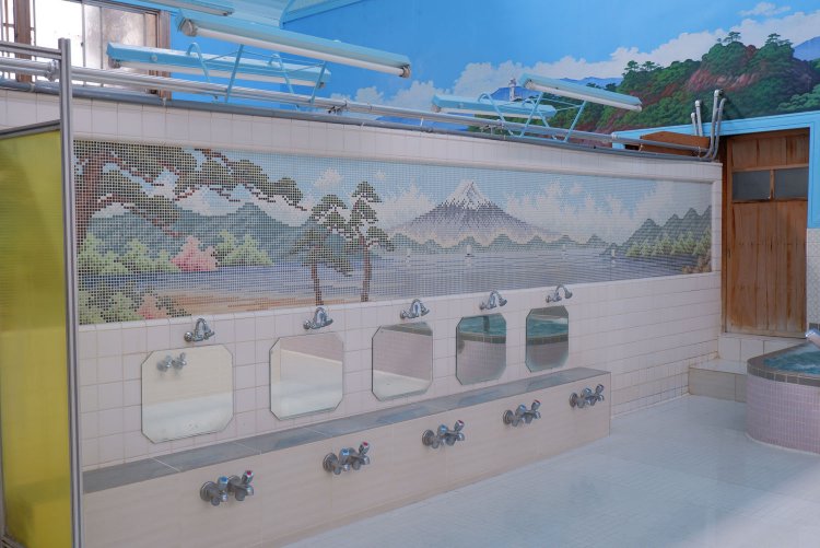 タイルモザイクにも富士山。