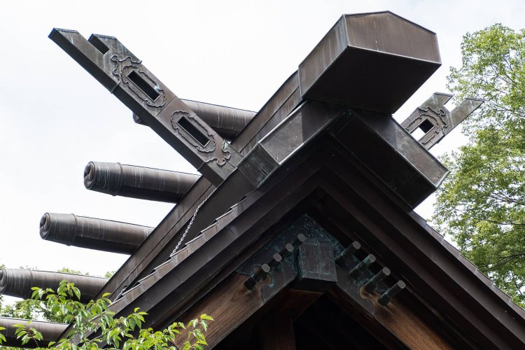 千木（ちぎ）。