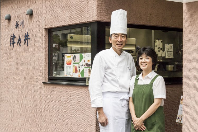 店主の越田健夫さん、奥さんの和代さん。