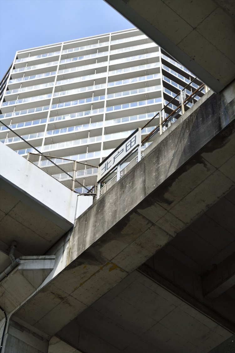 運転士に駅名を示す「北戸田」のフォントもいい味。