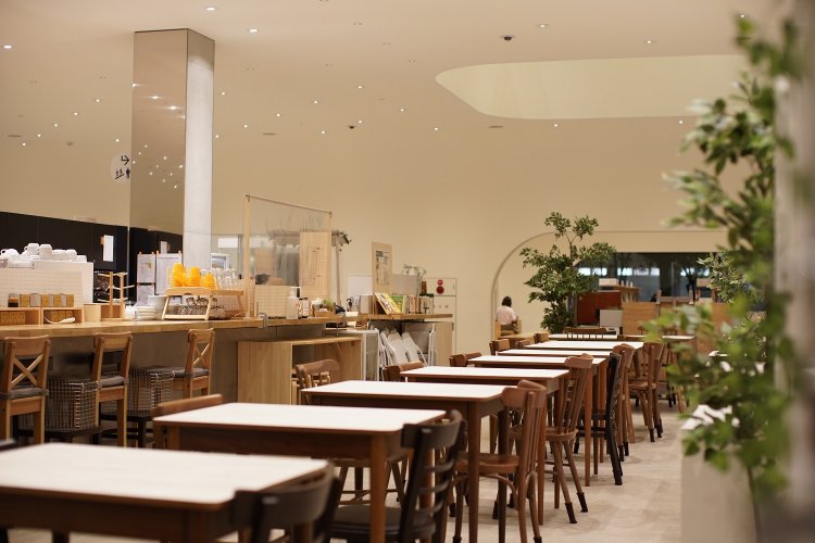 図書館1階にあるので、作りたくなったら2階のお菓子の本棚へ。