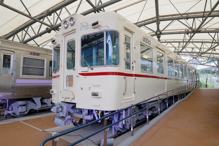 地方私鉄ではまだまだ現役の京王5000系。