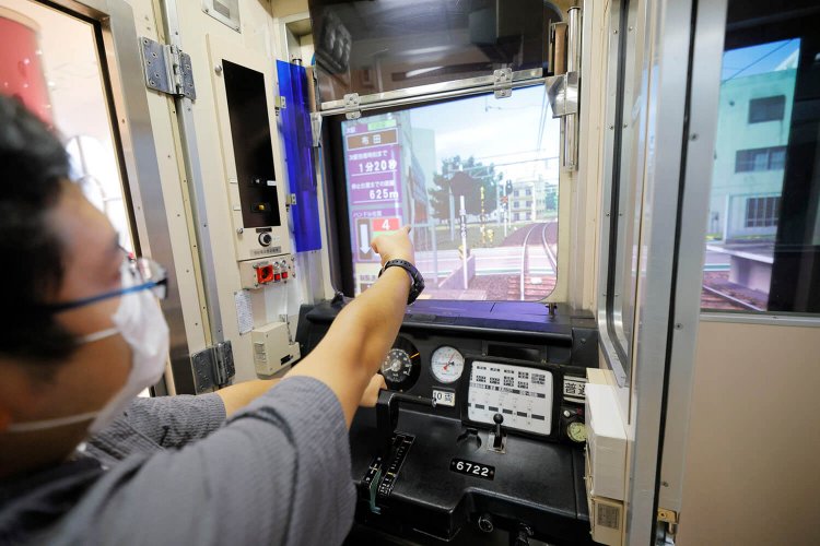 ATS時代の京王線なので線路横に信号機があるぞ。