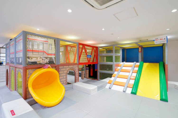 3歳から8歳までが遊べる「アスれーるチック」。