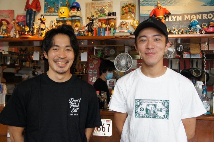 店主の西村拓朗さんと阿部春来さん。穏やかながらもこだわりを感じる2人組だ。