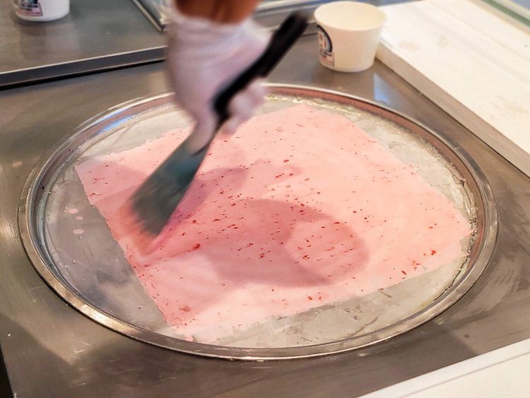 ロールアイスクリームファクトリー