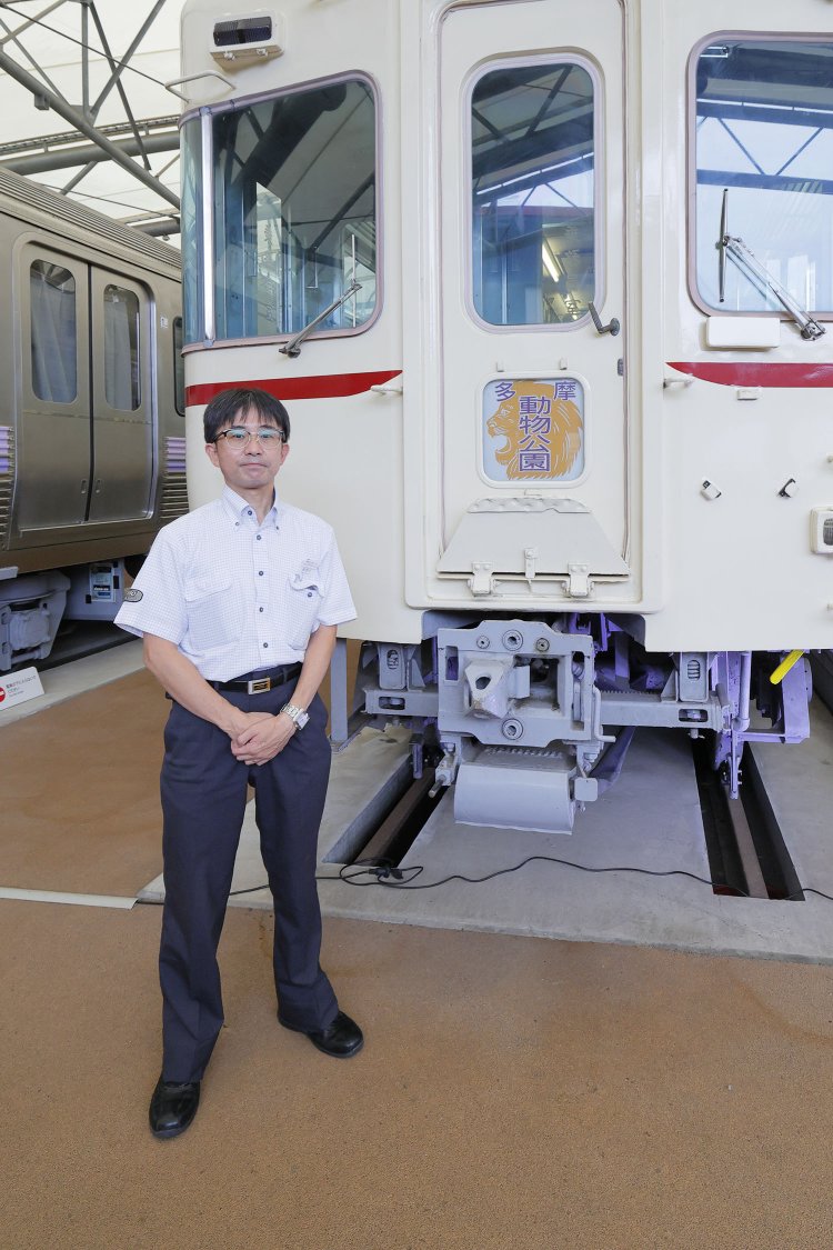 京王れーるランドスタッフ秋田さん