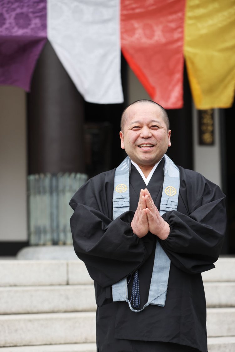 美坂さん。楽しい説法も得意。