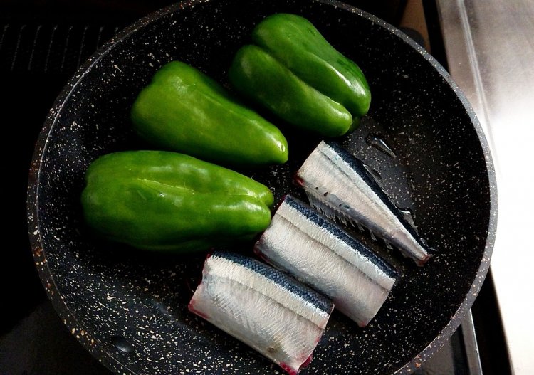 秋刀魚とピーマン