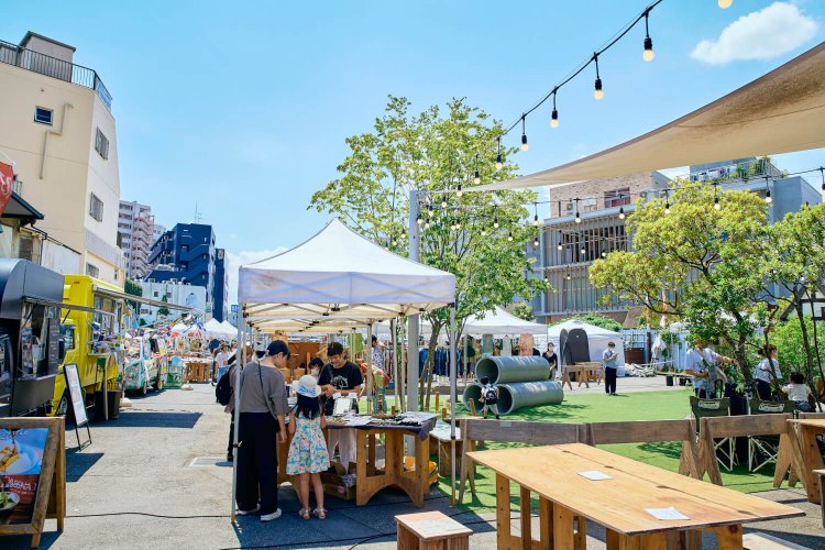 下北線路街空き地