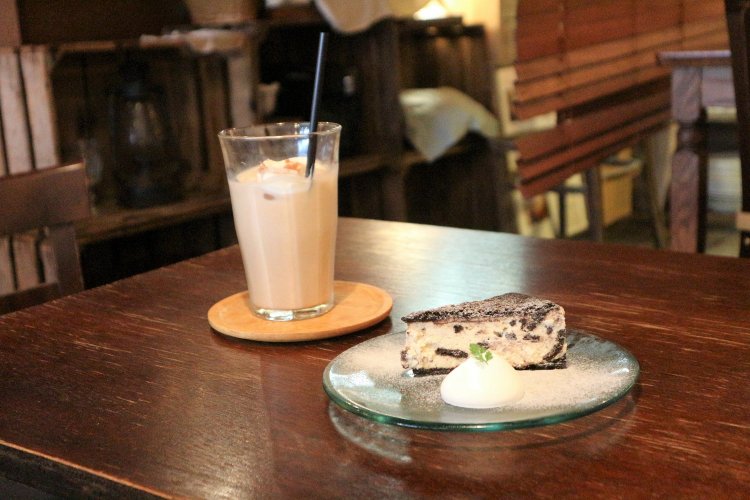 alley cafe（アリーカフェ）