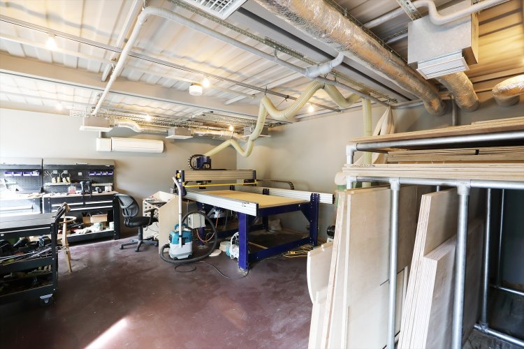 大なり小なりアイデアをかたちにできるマシンを常備！