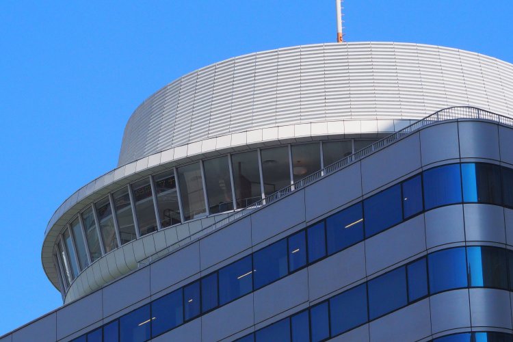 追憶の「回転レストラン」。あの回る望楼は、日本の近代を映し出すフィルムだった