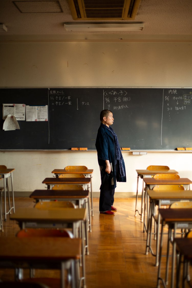 元兵舎だった校舎は小三治さんが卒業した翌年に建て替えられた。