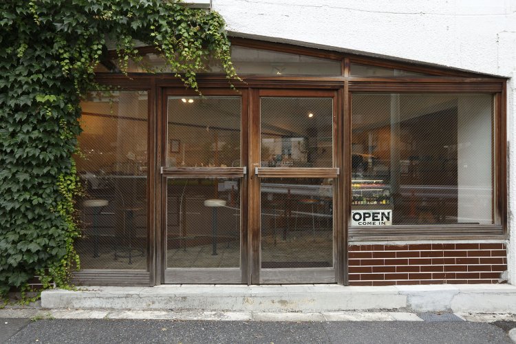 旧山手通り沿いにあるが、看板がないので注意。