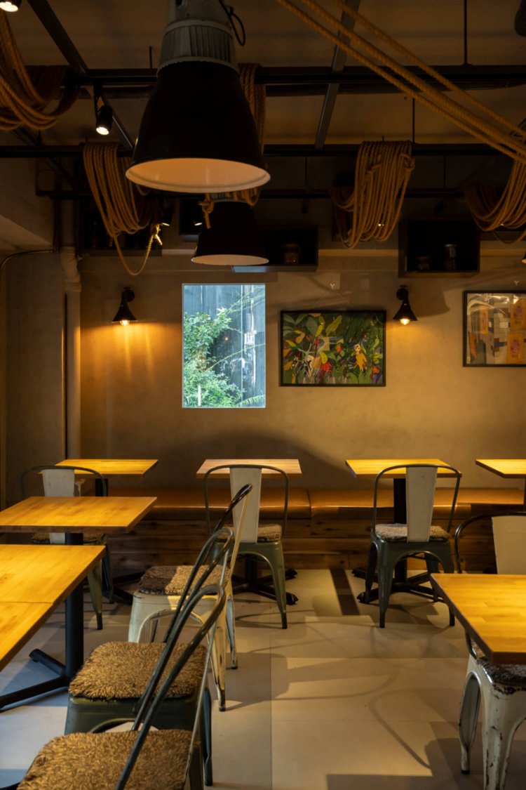 ナチュラルな店内。