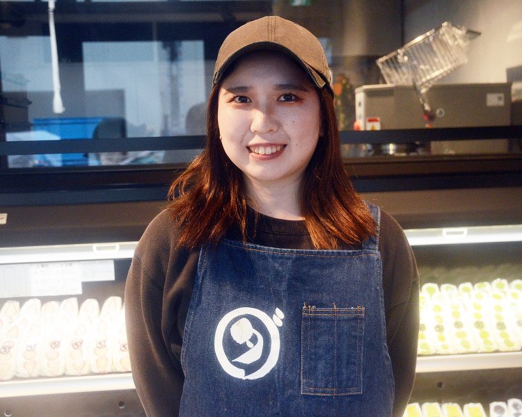 お話を伺ったのは『ダイワ中目黒』の店長、岩田真帆さん。