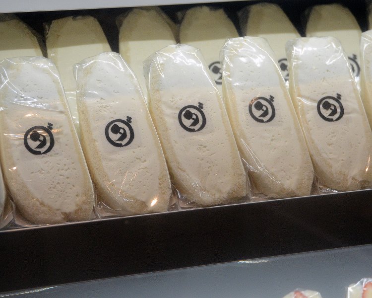 「ダイワのクリームがおいしいという声を受けて」作ったというのがクリームだけのサンド（時価）。数量限定なので気になる方はお早めに。