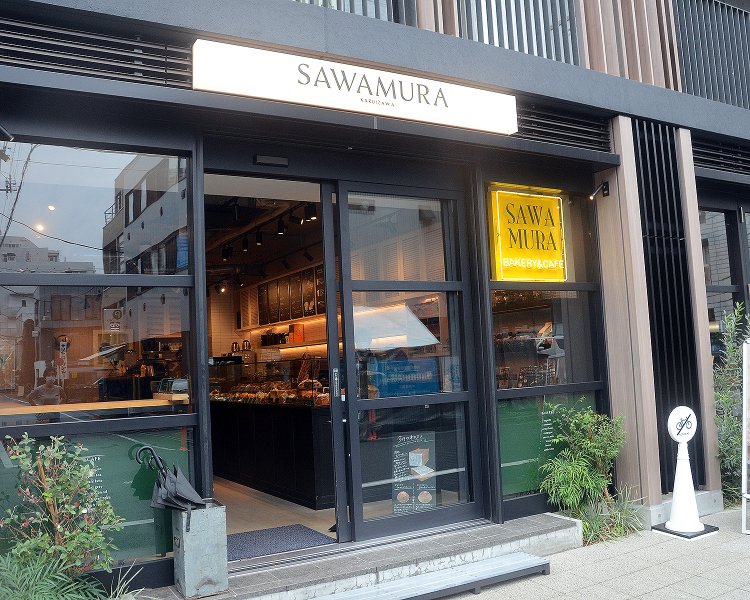 お店は中目黒駅から歩いて7分ほど。メインストリートから少し入ったところにあるためか、知る人ぞ知るお店として地元では馴染み始めている。