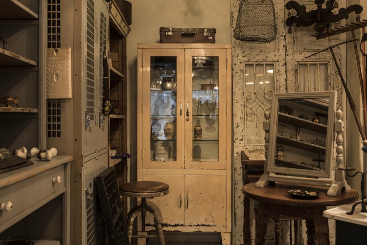 そこにあるだけで絵になる家具。