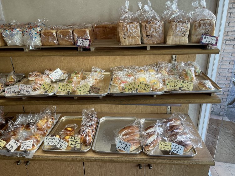 もちろん定番の玉子サンド160円もあります。