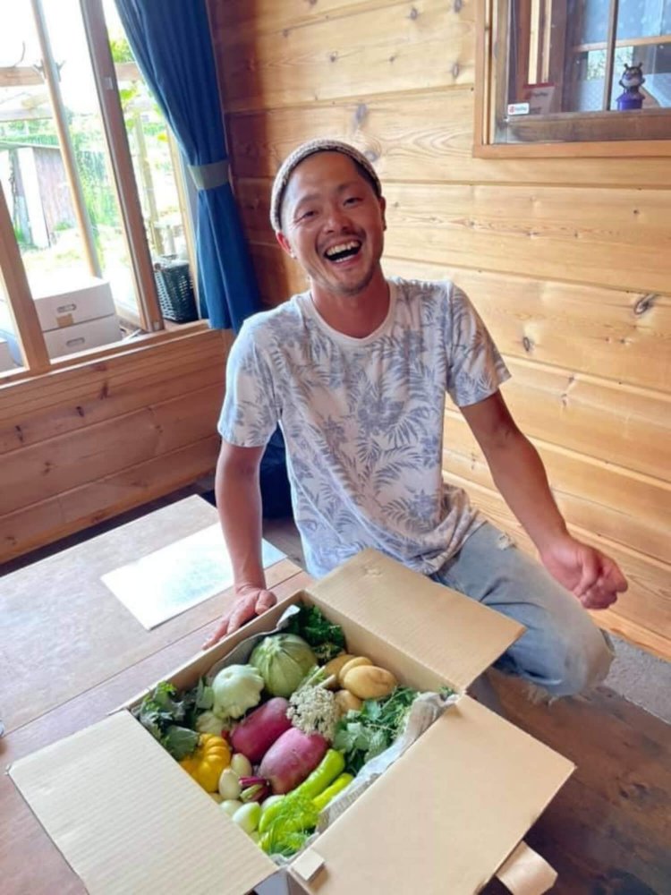 上野将広さん。茨城県築西市の生産者。珍しい品種にも挑戦中。