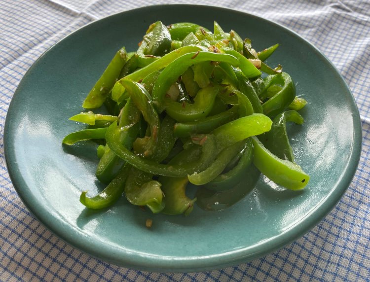 レシピを参考にクミン炒め。