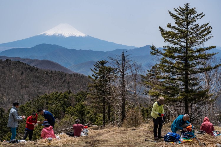 牛奥ノ雁ヶ腹摺山2