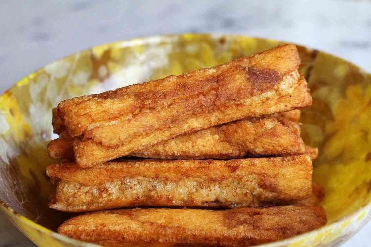 揚げおかき「秋揚げ」10本入350円。