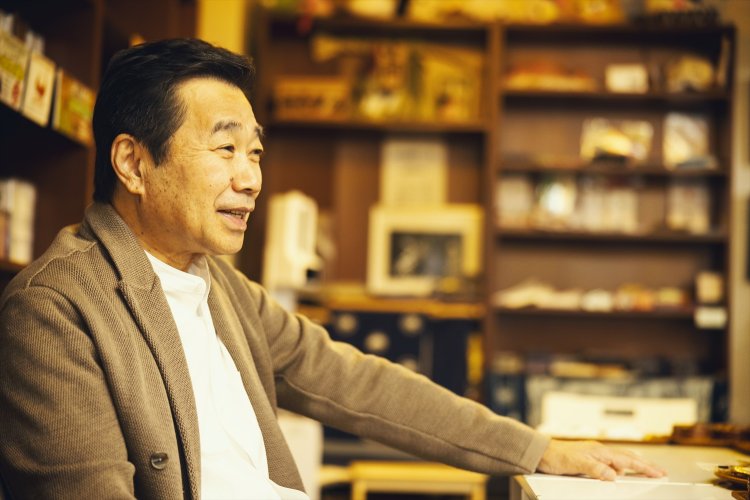 神保町じゃなけりゃ意味がない・三宅裕司の個性を育んだ地元噺