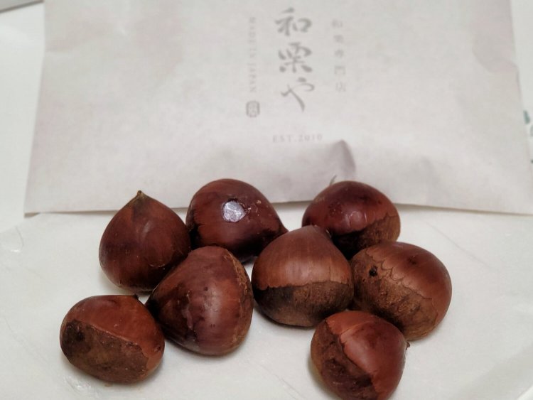 氷温熟成いわまの蒸し栗 180g 1200円。　※上野マルイ店限定。