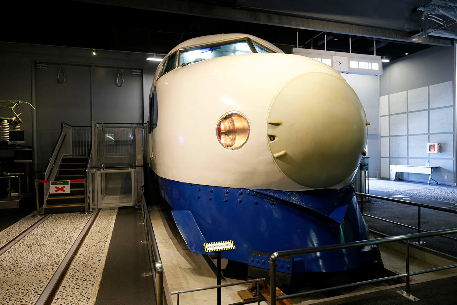 062鉄道博物館0系新幹線電車21形25号展示