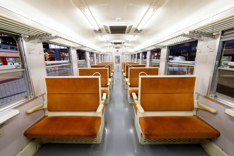 「クモハ455形電車」は車内に入ることもできる。