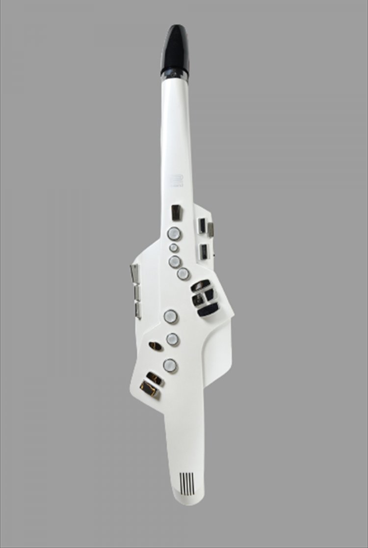 「Aerophoneはサックスと同じ運指ですよ」